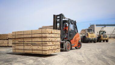 Volné pracovní místo - ŘIDIČ VZV DRAHKOV ve společnosti KLAUS Timber a.s. 