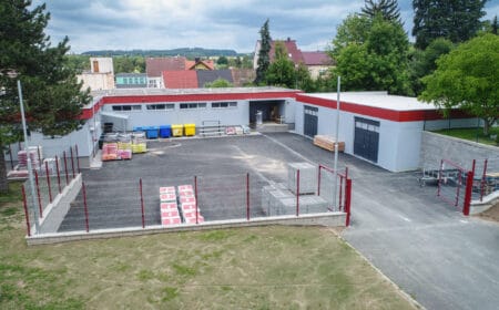 SKLADNÍK NA POBOČKU BLOVICE