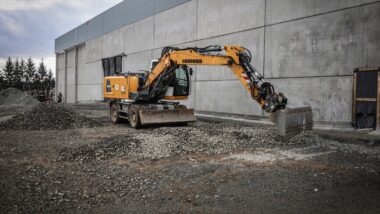 Volné pracovní místo - OBSLUHA STAVEBNÍCH STROJŮ ve společnosti KLAUS Timber a.s. 